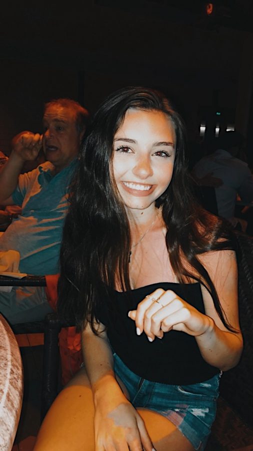 Eva Larino