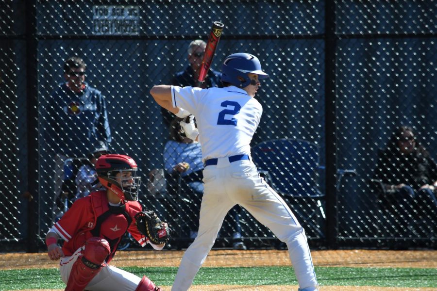 Darien+senior+DH+hitting+in+a+2023+contest+against+the+Governors+of+Wilbur+Cross